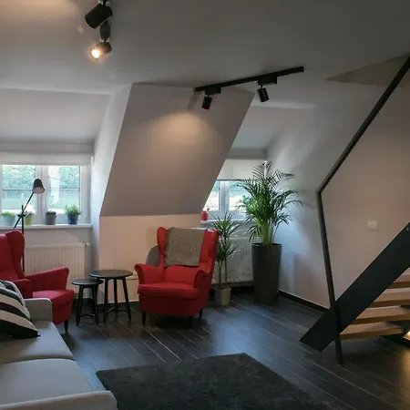 Above The Old Vine App Lent With River View Appartement *