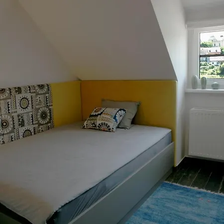 Above The Old Vine App Lent With River View Appartement *
